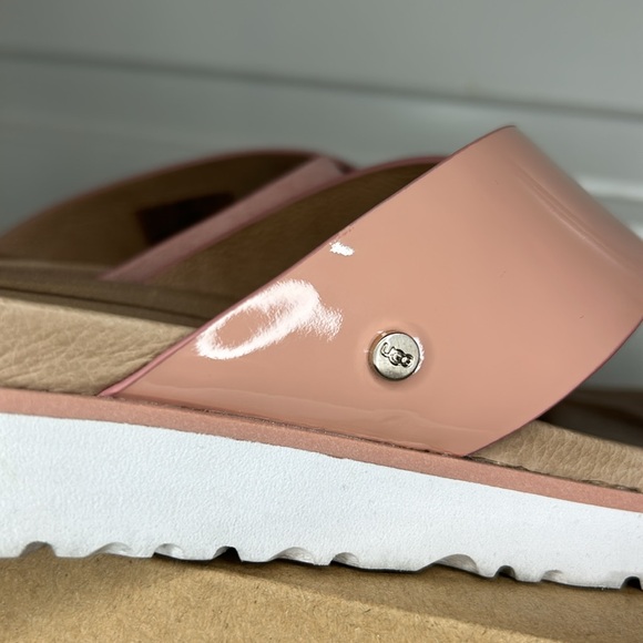 UGG Pink Kari Sandal - Picture 5 of 15